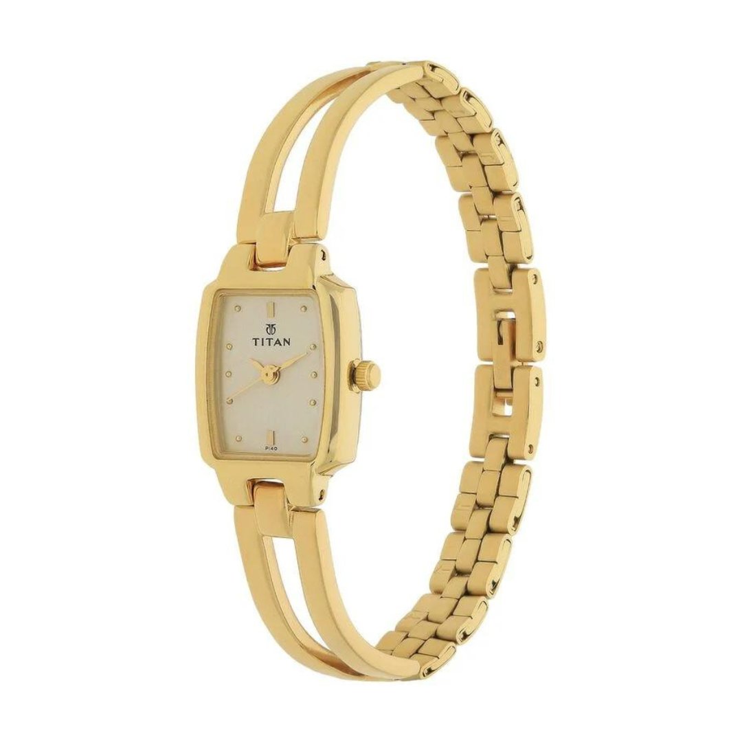 Titan Quartz Analog Champagne Dial Stainless Steel Strap Watch for Women 2131YM04 (P140)