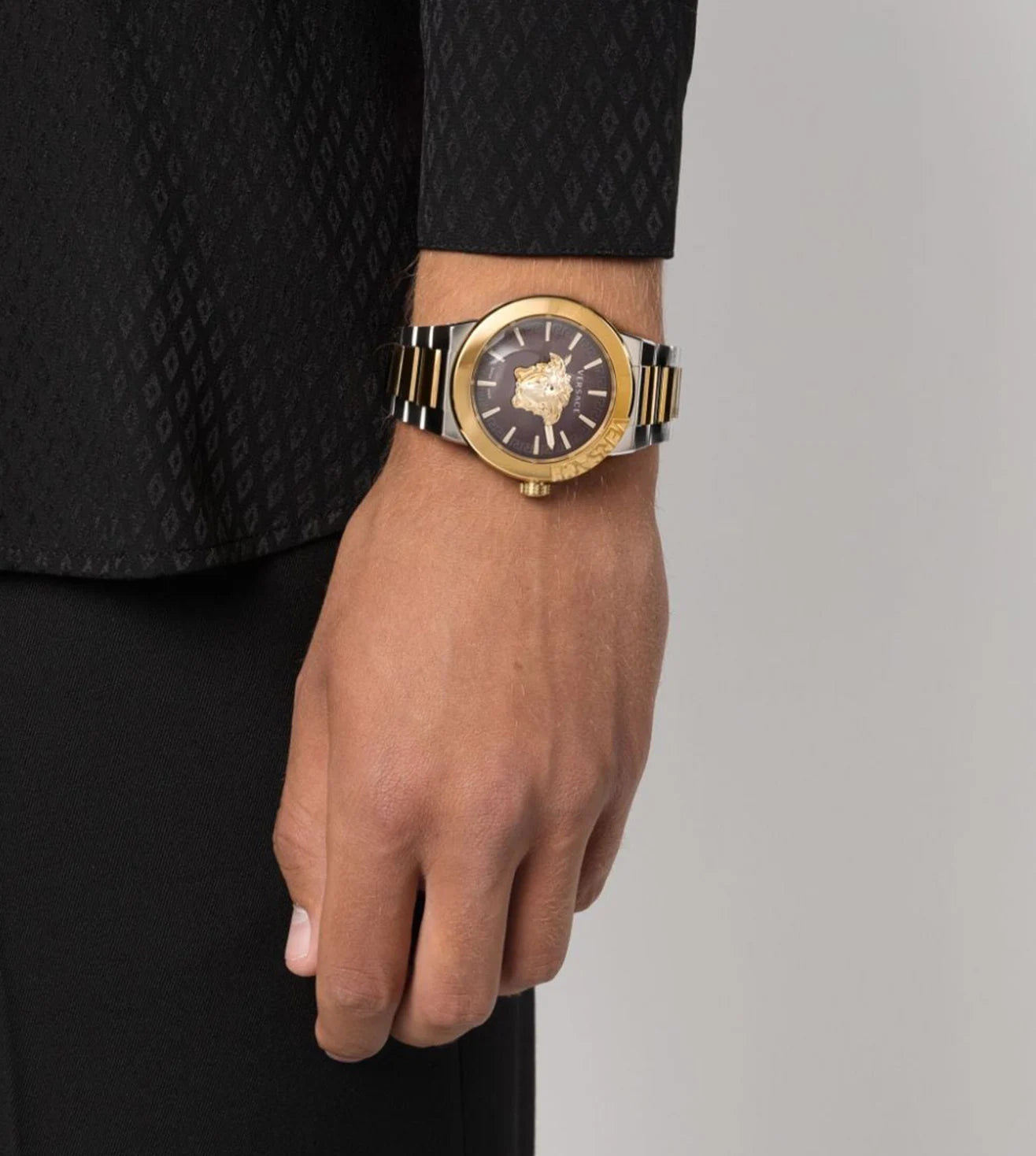 Versace analog online watch